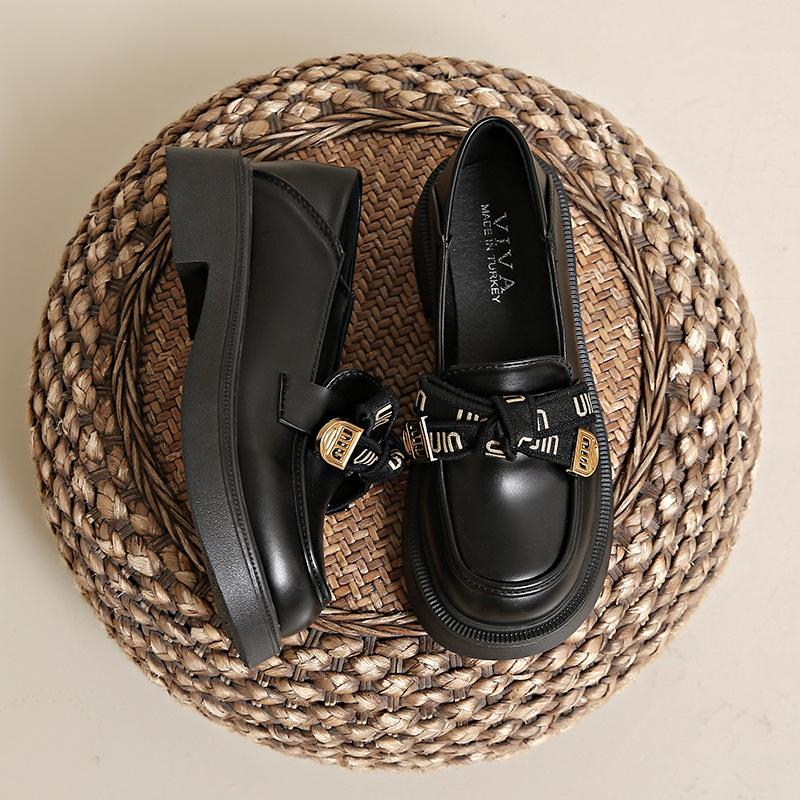 

Fashion soft-soled thick-soled women s autumn new thick-heeled bows and small leather shoes 40 чёрный