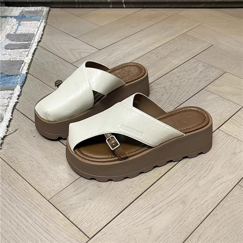 New Style of Slippers Women's Shoes Cake Height-increasing Thick-soled Flip-flops