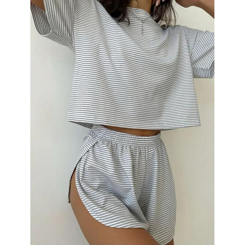 2 Summer new products are simple and comfortable, solid color knitted short-sleeved elastic waist shorts, loungewear two-piece set for women