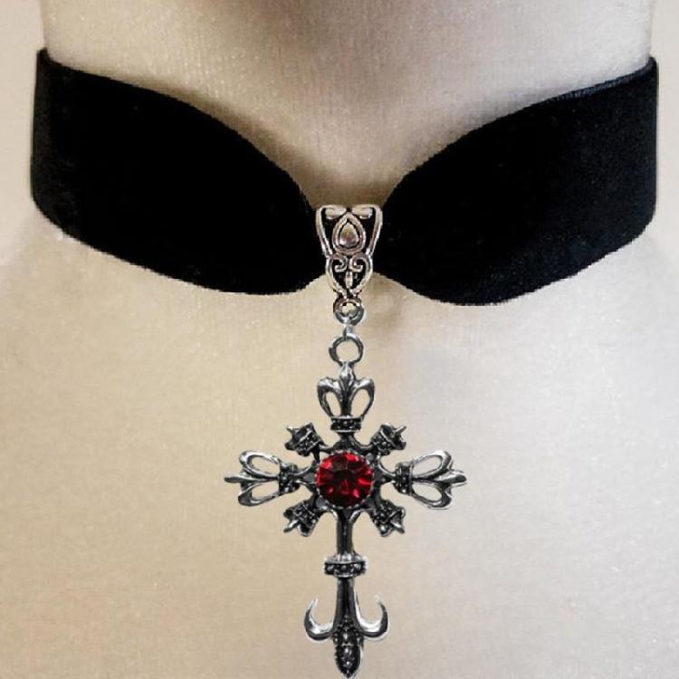 Contemporary Crucifix and Red Gemstones Pendant Necklace Velvets Chain Neckchain Adjustable Choker for Music Festival