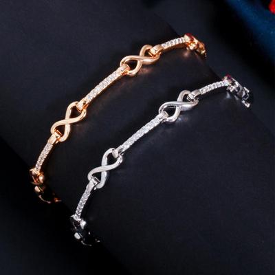 WWJ Silvery Color Women Jewelry CZ Náramky se zirkonovým řetízkem