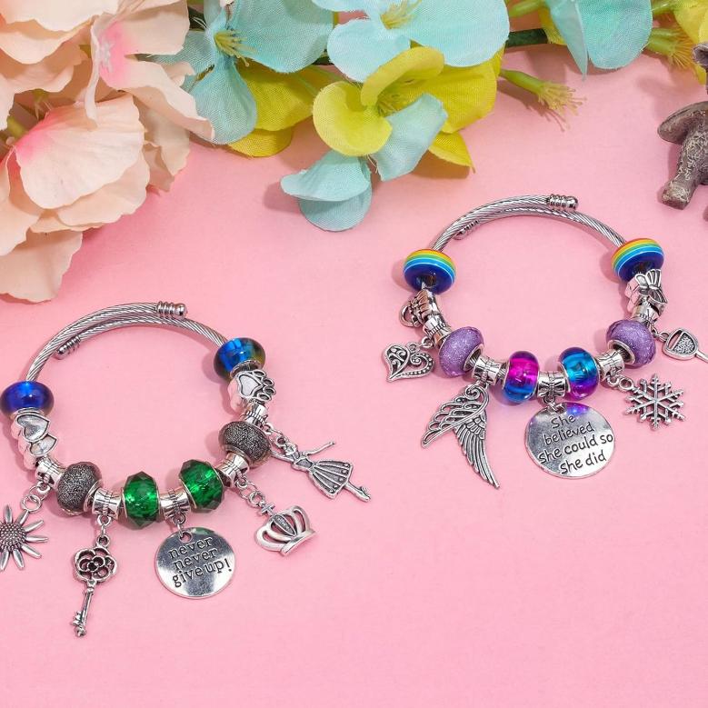 Sada na výrobu šperků Náramky Korálky Přívěsky Přívěsky Dárek