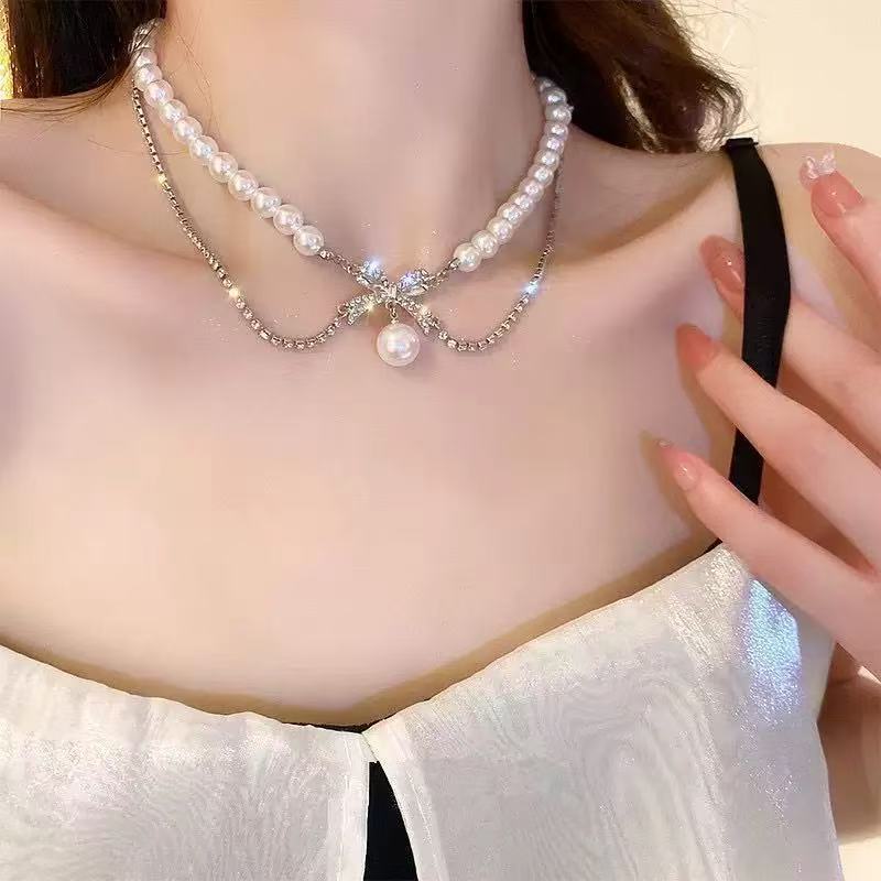 Summer Does Not Fade Pearl Jewelry Necklace Women's Light Luxury High-end Collarbone Chain Niche Design Versatile Pendant