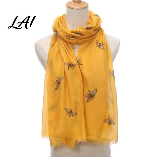 Trendy Bee Print Accessory Lightweight Scarf for Women Cute Pattern Neck Scarf Comfortable Skin Friendly Soft Long Thin Shawl Wrap Vacation Travel,