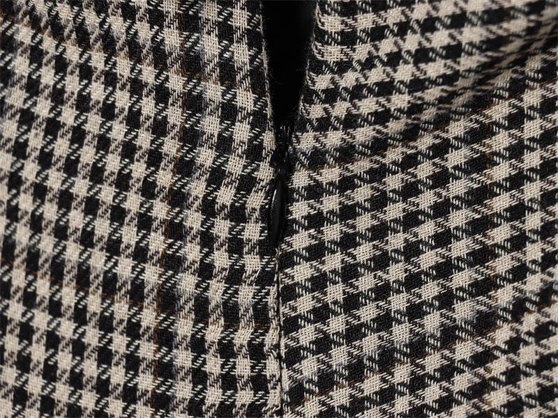 2025 Winter Retro Plaid Pleated Midi Dress