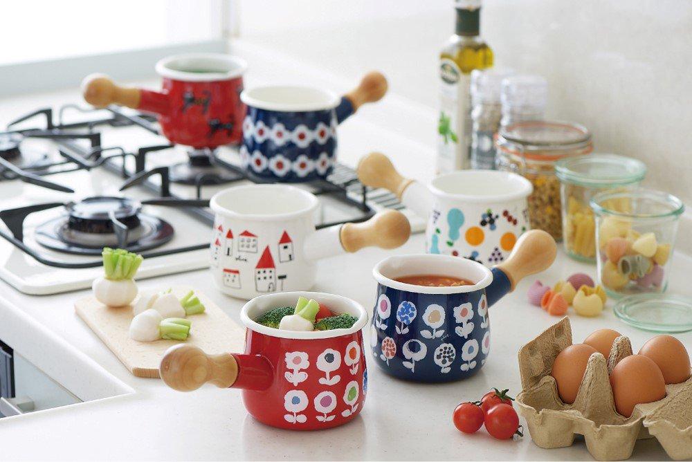 Plune. Petit Milk Bread, Red, "Colorful Cat" TYJ-722