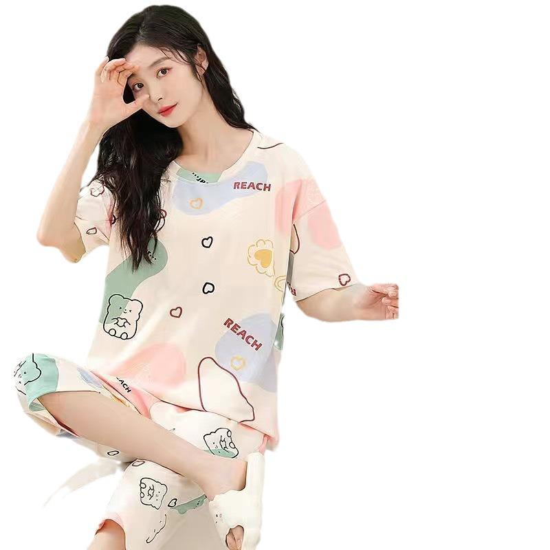 Korean Style Women's Summer Pajamas: Sweet Two-Piece Set with Short Sleeves, Cropped Pants, and Round Neck