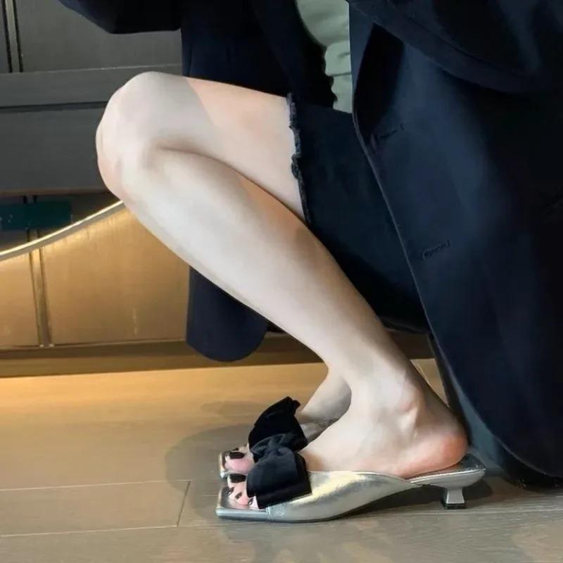 Fashion 2025Woman Slippers Medium Heel Outside Slides Stylish for Non Slip Easy Wears Korea Style Summer Footwear