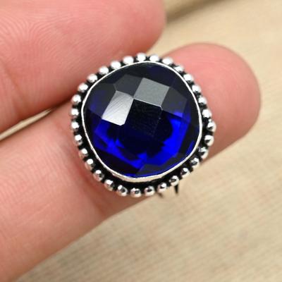 Blauer Saphir-Edelstein, im Labor hergestellt, handgefertigter Designer-Stein-Ringschmuck aus 925er Sterlingsilber