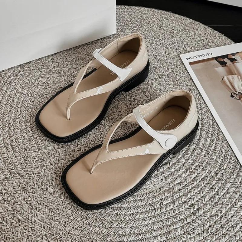 

Fashion Fashion Black Women s Beach Shoes Thick Sole Soft PU Leather Platform Flat Sandals for Lady 2025 Summer Casual Light Footwear 35
