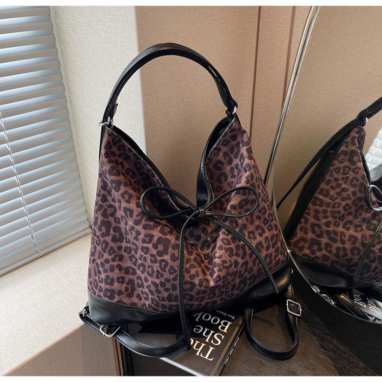 

Сумка-тоут женская 2024 новый вместительный рюкзак для поездок на работу повседневный многофункциональный высококачественный дорожный рюкзак