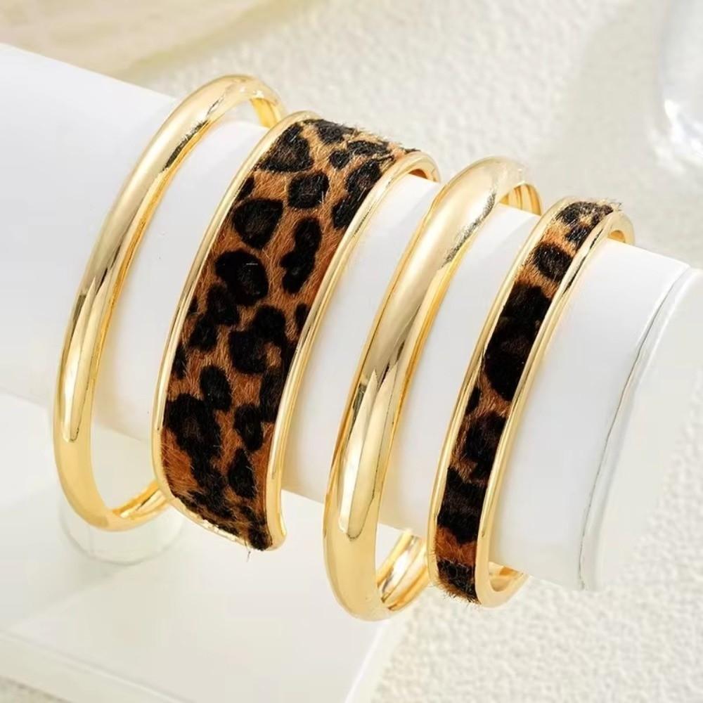 4Pcs Elegant Leopard Print Bangle Set Bohemian Style Open Bangle Stacking Bracelets Jewelry Gift