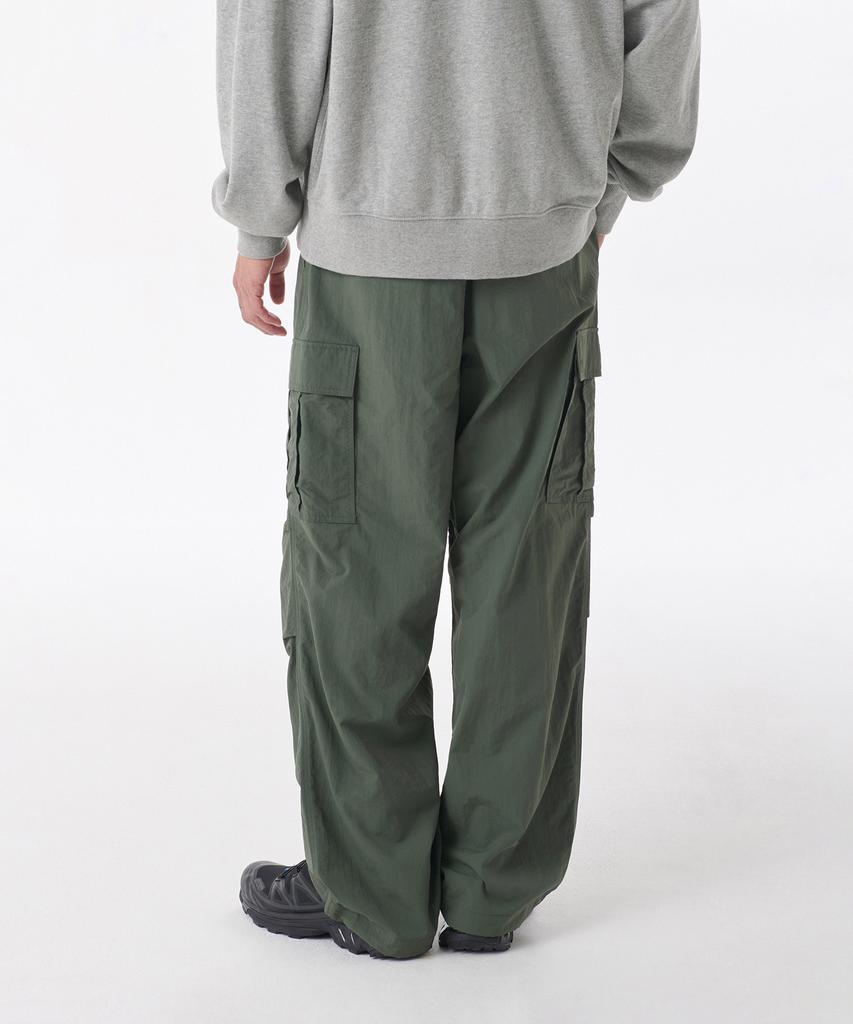 Musinsa Standard Nylon One-Tuck Parachute Cargo Pants [Khaki]