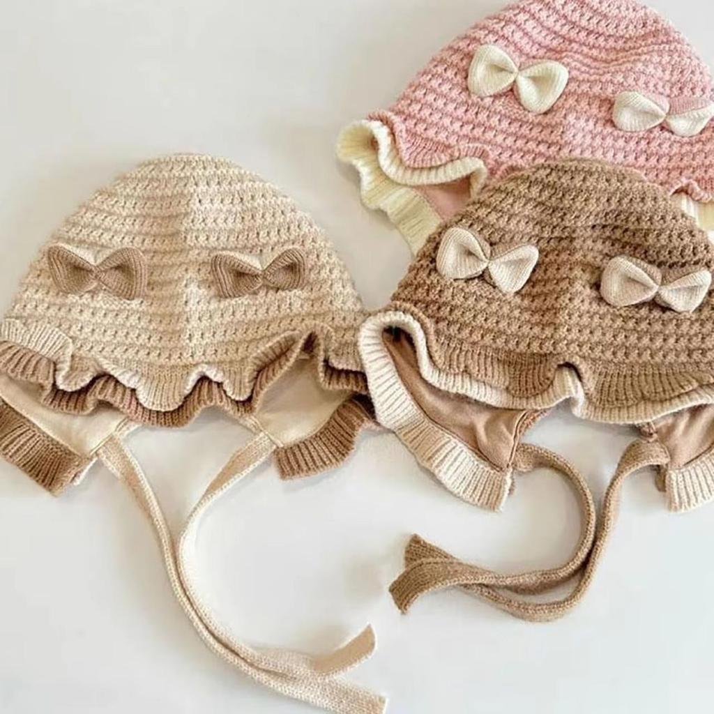 Urocza Czapka Zimowa dla Dziewczynki z Kokardką Miękka Dzianinowa z Falbanką Niemowlęca Ochrona Uszu Gruba Ciepła Wiatroodporna Czapka typu Beanie z Nausznikami dla Malucha