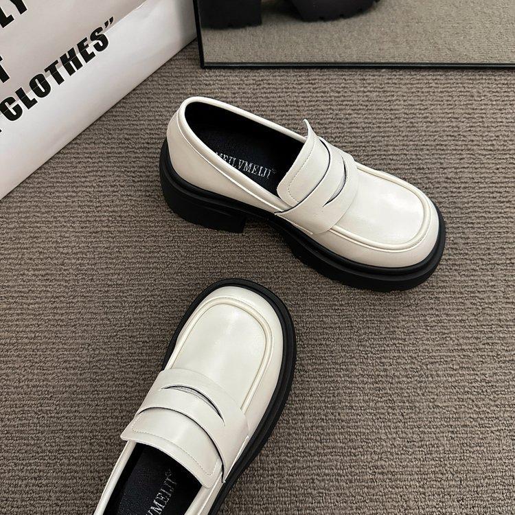 Маленькие кожаные туфли женские весенние черные туфли Lefou на толстой подошве ретро-туфли 35 бежевый 2824₽