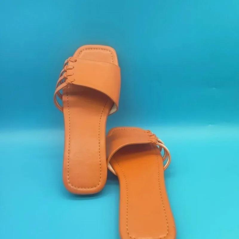 2024 Summer Women's Flat Slippers Fashionable and Versatile Women's Beach Slippers Solid Color Casual Modern Slippers Zapatos