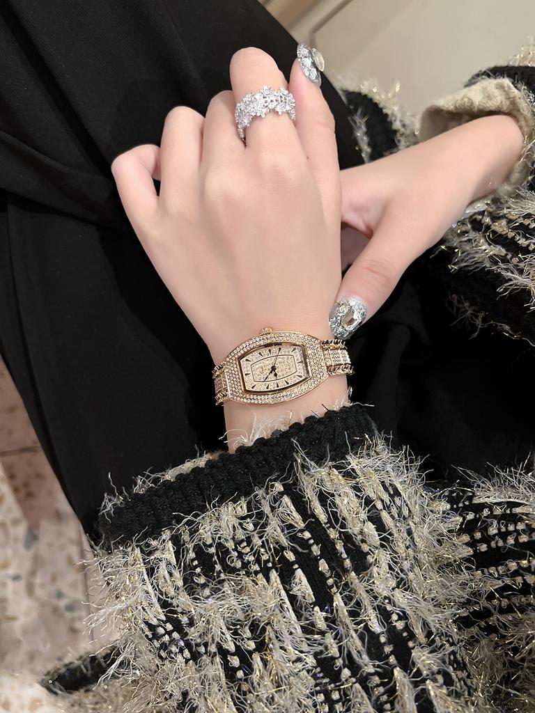 Full Diamond Elegant Watches for Party In United Kingdom and France