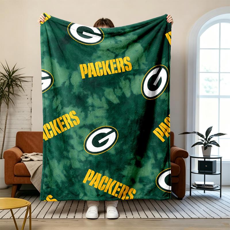 Green Bay Packers Soft and Comfortable Flannel Suitable for Sofas Living Rooms Outdoor Camping Travel and Also Makes a Great Anniversary Gif