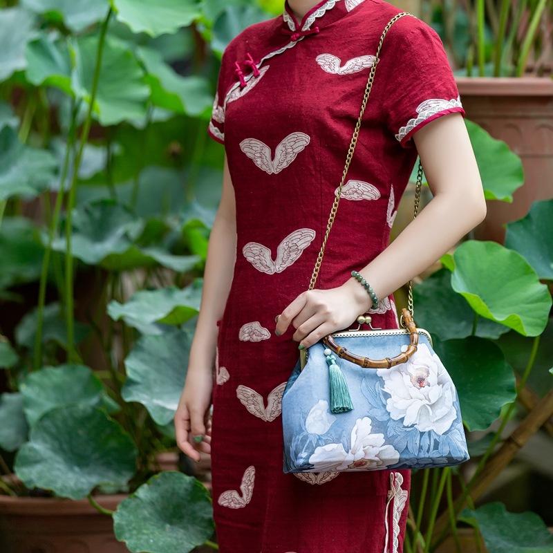 Johnature Retro Elegant Women Handbag Chinese Style Cheongsam Ladies Hand Bags Banquet Floral Handmade Shoulder Bags