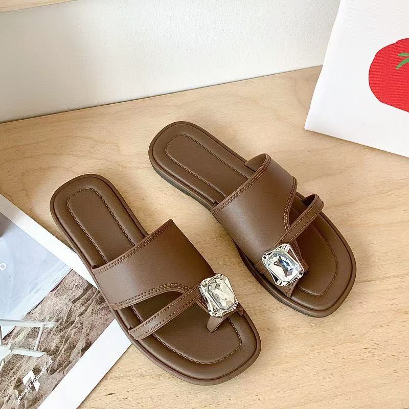 New slippers women's summer fashion flat bottom one-word drag versatile simple set toe cool slippers beach drag women
