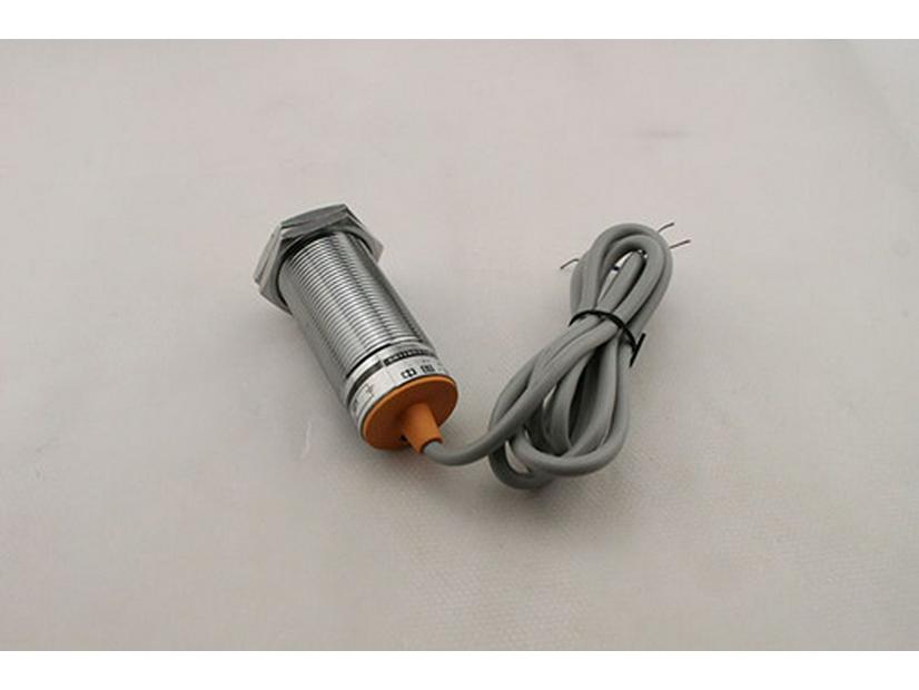 IM30-10BPS-ZW1 Metal Inductive Proximity Sensor