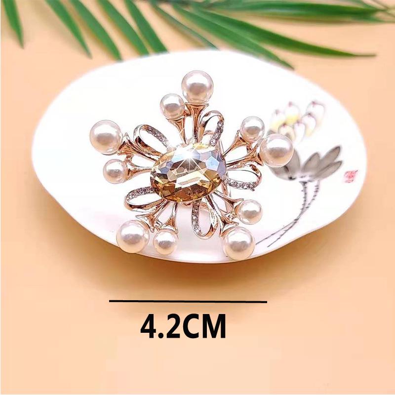 Korean Style Triple Ring Scarf Buckle - Elegant and Versatile Fashion Accessory