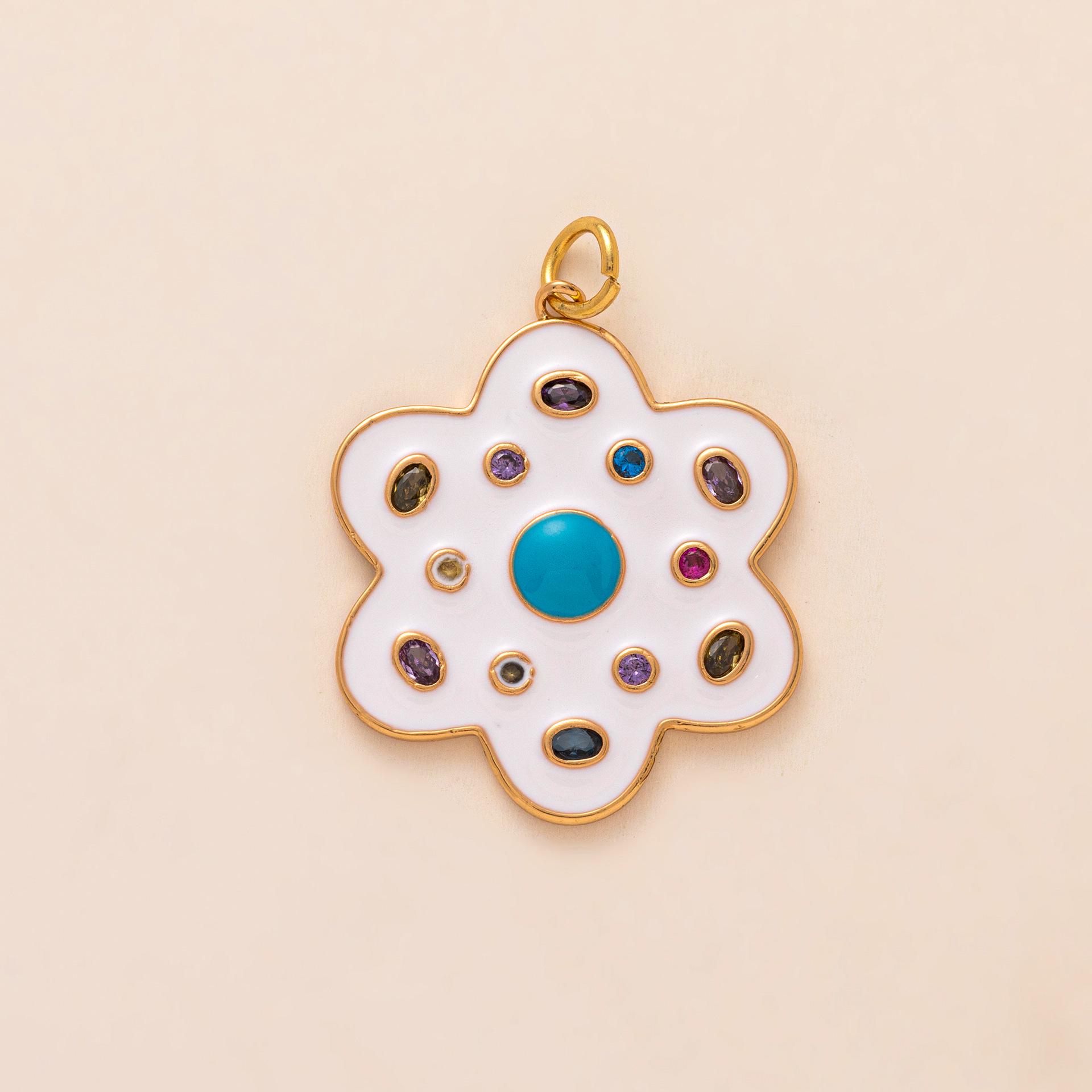 European & American Seashell Flower Pendant Necklace - 18K Gold Plated Stainless Steel