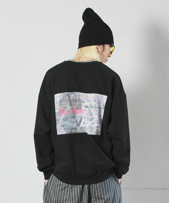 Deumakeu V-Neck Back Graffiti Sweatshirt Black