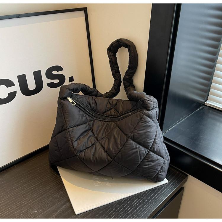 Fashionable Korean Style Checkered Shoulder Bag 2024 Winter New Casual Diamond Crossbody Bag