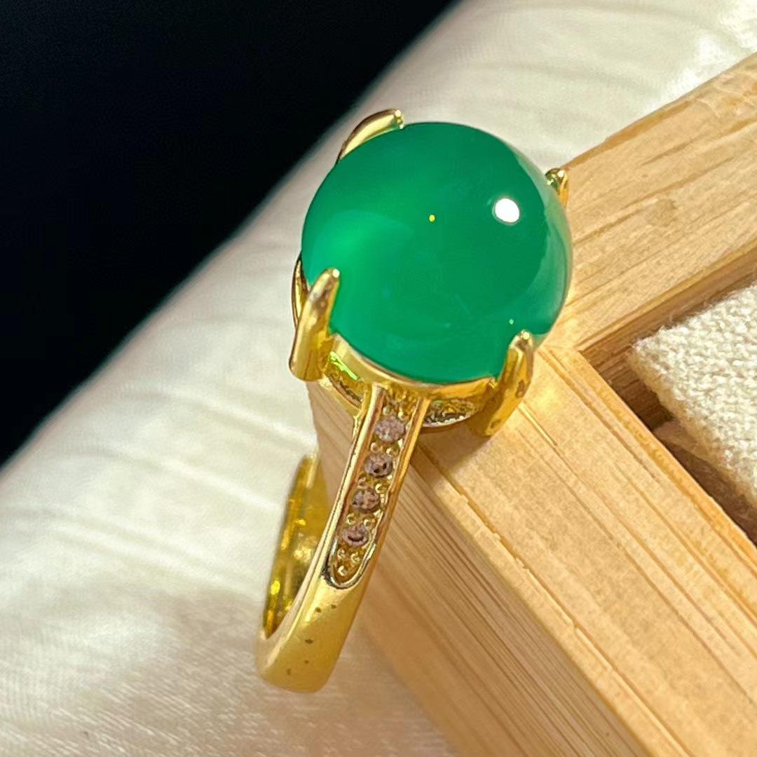 Retro Natural Emperor Green Glass Body Green Chalcedony Agate Ring Yang Green Women S Ring