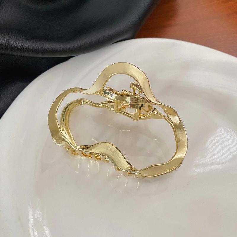 Irregular Geometric Shark Clip New Vintage Metal Hair Clip Crab Barrettes Hairgrip Hair Accessories for Girls Women Hair Claws Headwear