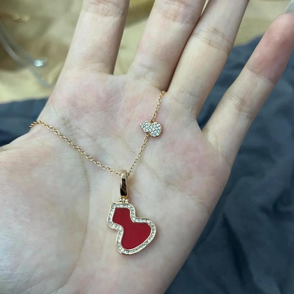 Luxury Gourd Necklace: 18k Rose Gold with White Mother-of-Pearl & Red Chalcedony Pendant