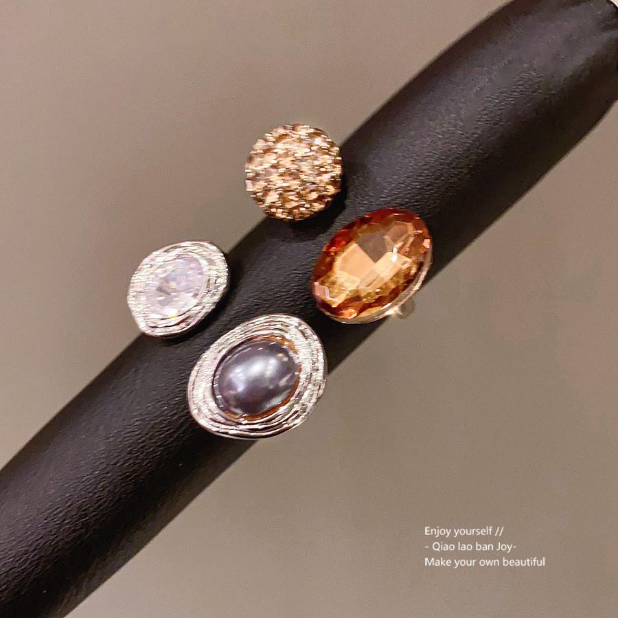 Oval Pattern Pearl Jewelry Ring For Elegant Women Gift Or Daily Wear