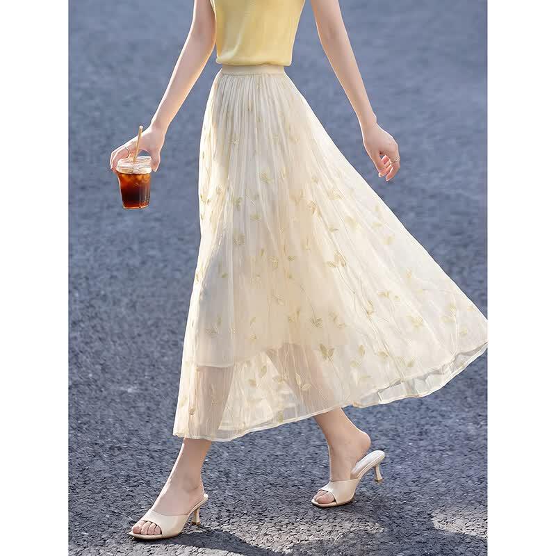 French Style Embroidered Maxi Skirt M