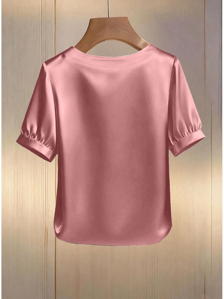 Women's Stylish Pearl Collar Satin T-Shirt: Short-Sleeve, Round Neck, Summer Fashion.
