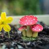 Mini Resin Mushroom Shaped Statue Waterproof Miniature Gift for Patio Bonsai Dollhouse Fairy Garden Desk Decoration Home Decor