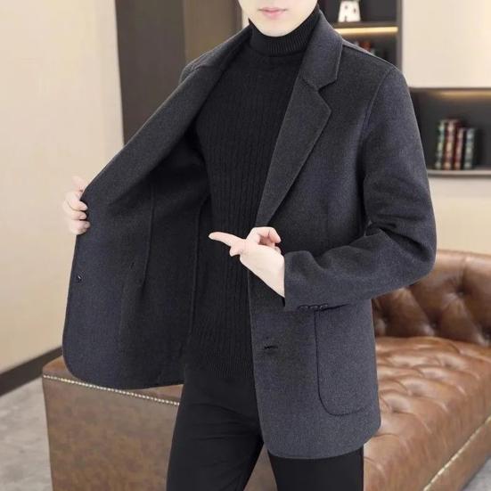 Men Woolen Coat Lapel Long Sleeve Single Breasted Jacket Coat with Pockets Solid Color Loose Fit Casual Outerwear Cold Weather Wear