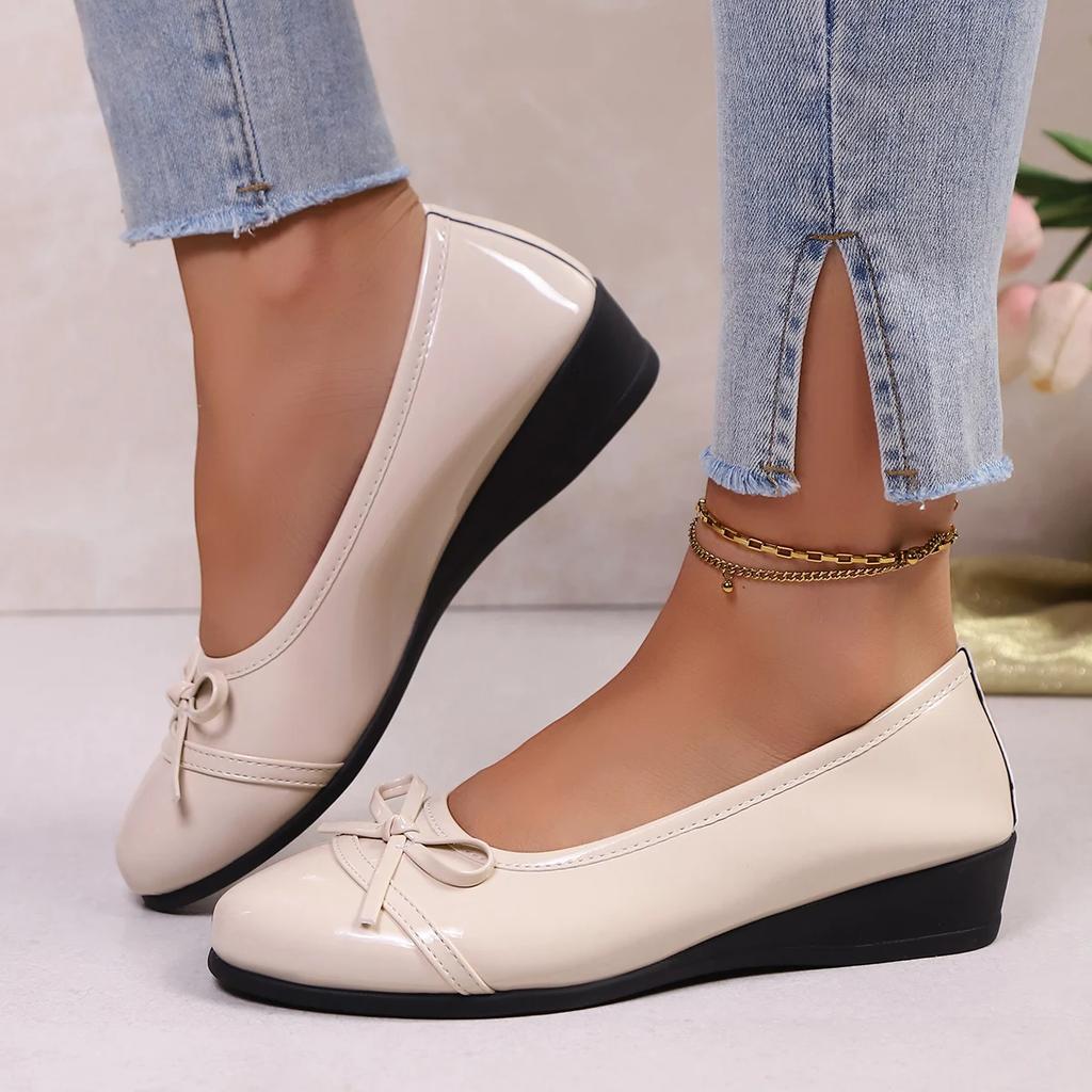 Retro Solid Round Toe Wedge Heel Pumps Women 2025 Summer Bowknot Decoration Patent Leather Pumps Sweet Mary Jane Shoes Women