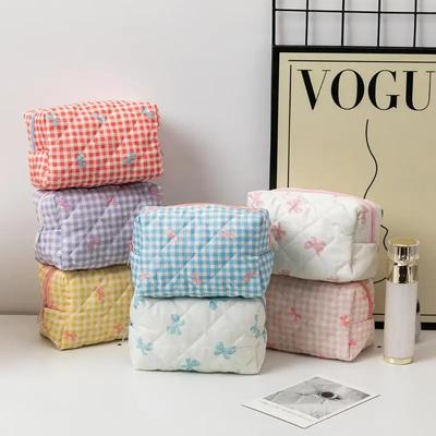 Large Capacity Plaid Bow Cosmetic Bag - Fashion Fresh Design | Portable Makeup Storage, Travel Wash Bag & Organizer Pouch