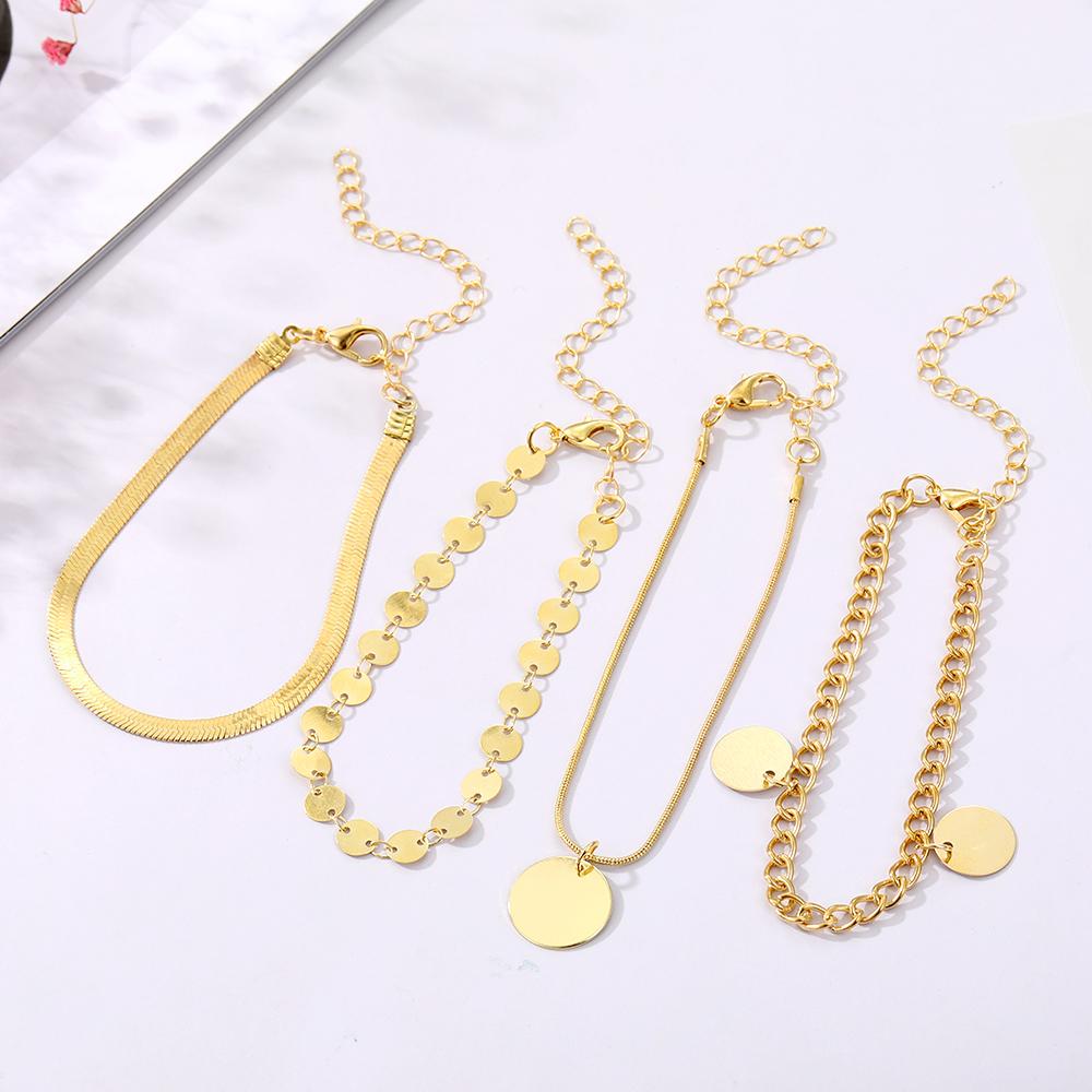 4-teiliges modisches Armband für Mädchen mit rundem Anhänger, luxuriöses, elegantes, leichtes und luxuriöses passendes Armband-Kombinationsset für Paare