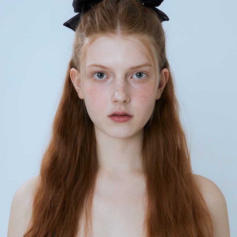 Mellotory Classic Black Ribbon Pin