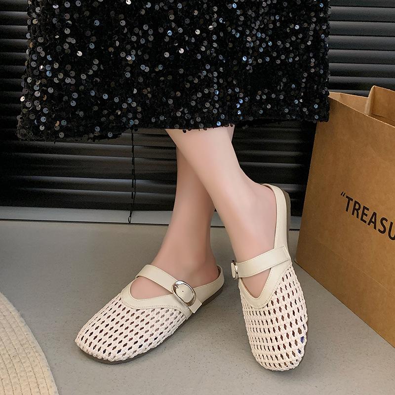 Hollow Flat Bottom Bag Head Half Slippers Women's Summer Wear 2025 New Super Fire Versatile Lazy One Pedal Hole Sandals