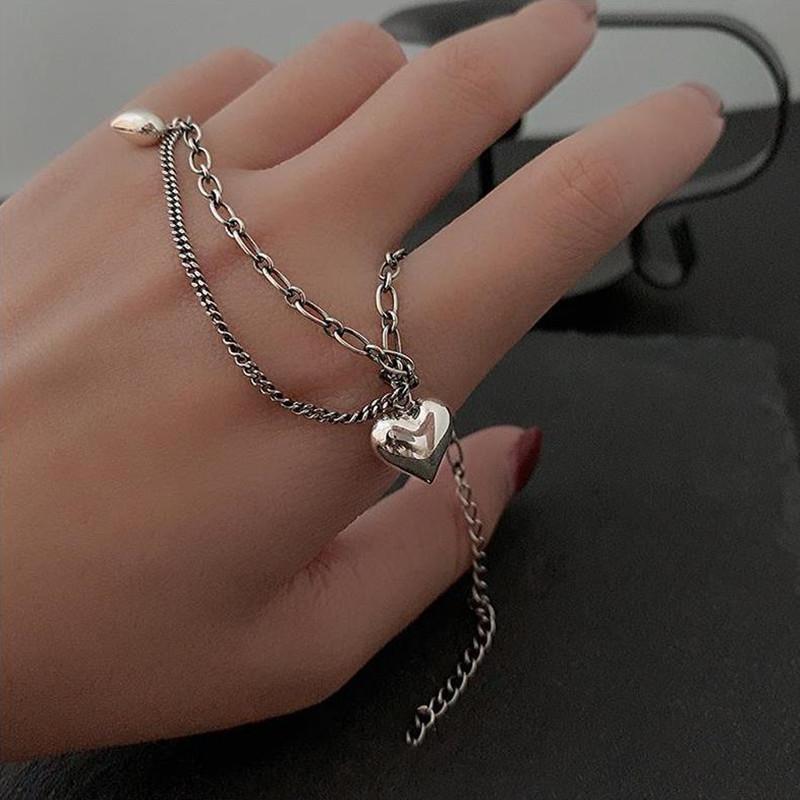 Internet celebrities ins the same Xiaohongshu summer accessories retro light luxury women, fashionable and exquisite glossy love anklet