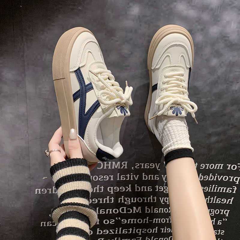 Casual style platform white shoes women's spring 2025 new sports board shoes popular fried street German training shoes ins tide