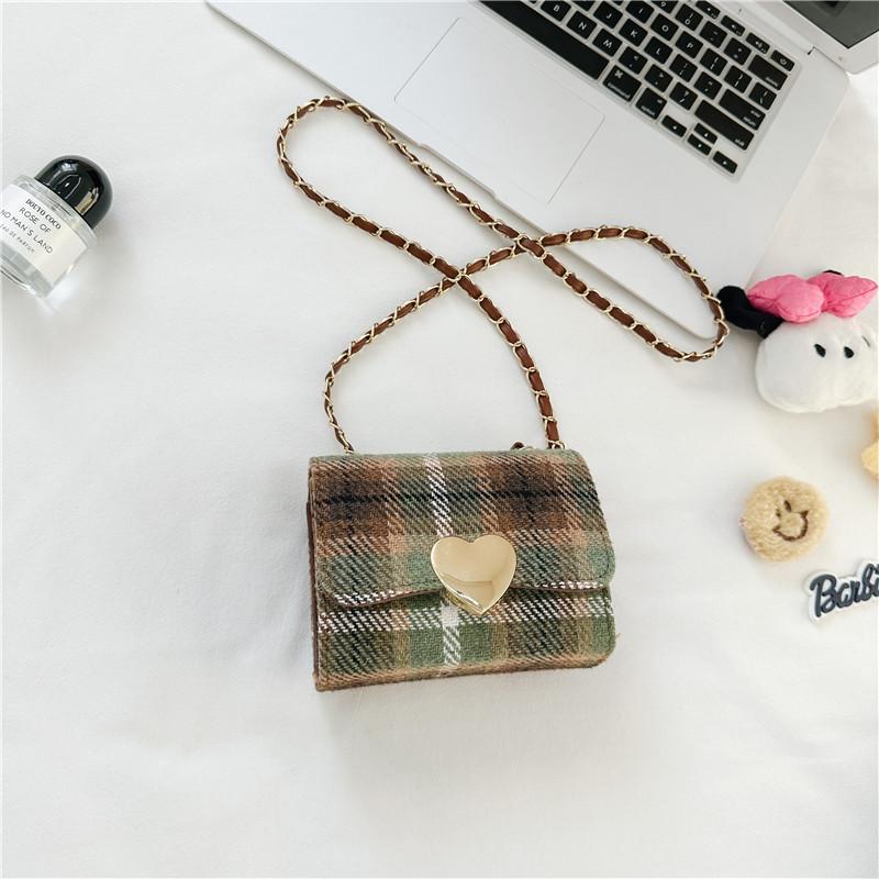 Trendy Retro Plaid Children s Crossbody Bag With Cute Designs For Everyday Use зелёный