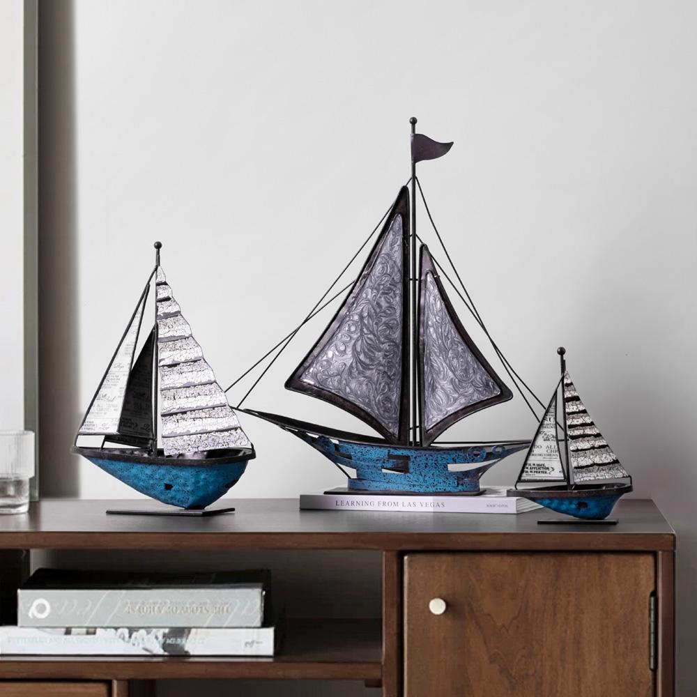 Metal Handicrafts Realistic Retro Sailboat Ornaments Handmade Statue Tabletop Boat Arrangement Home Decoration Accessories