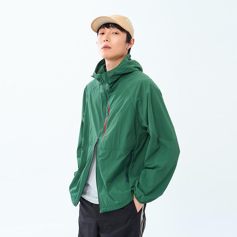 Woodpecker Women's Summer UV-Protective Cycling Jacket: Stylish, Lightweight, and Loose-Fitting.