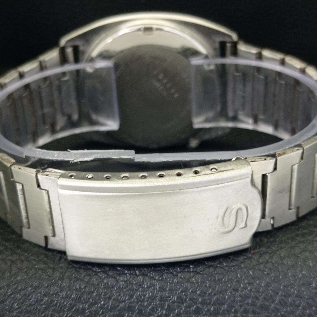 GENUINE VINTAGE SEIKO 5 AUTOMATIC JAPAN MENS WHITE COLOR DIAL WATCH a702521-1 R126-a702521