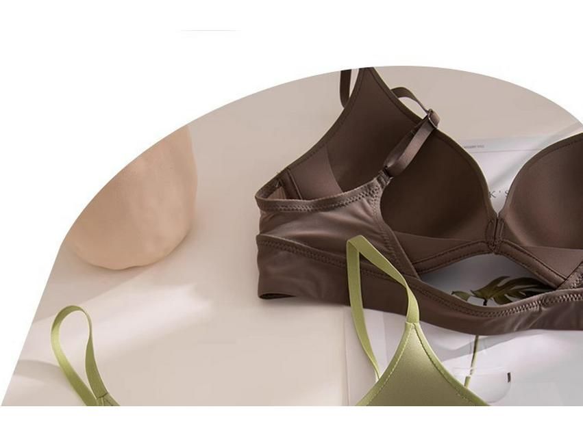 Wireless Front Closure Bra for Small Bust - Seamless Shaping, Buttoned Beautiful Back Lingerie