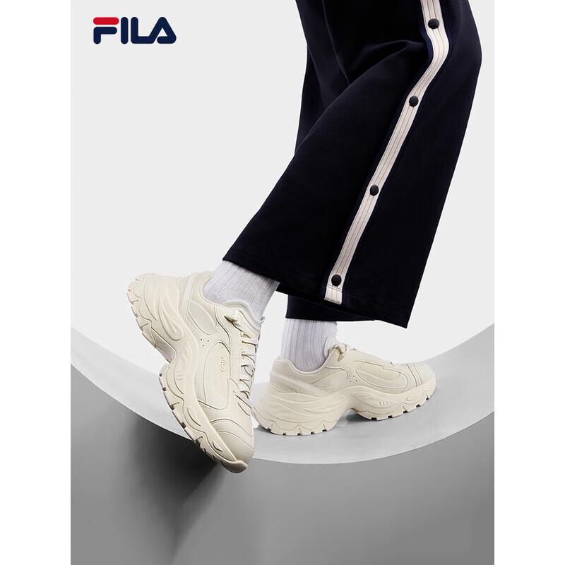 

FILA Women s Fishbone 4th Gen Chunky Sneakers 36.5